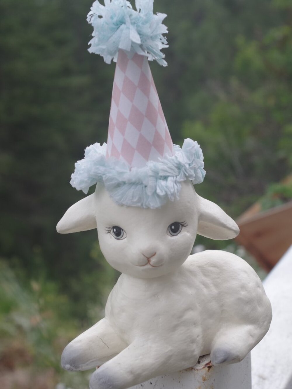 Cut Whimsical Spring Party Lamb Figurine Hand  Painted  By Bethany Lowe Designs